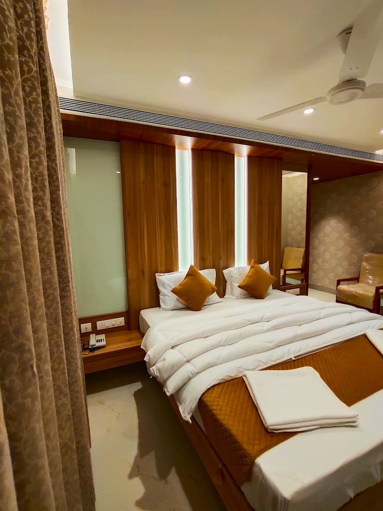 Premier Room, City View