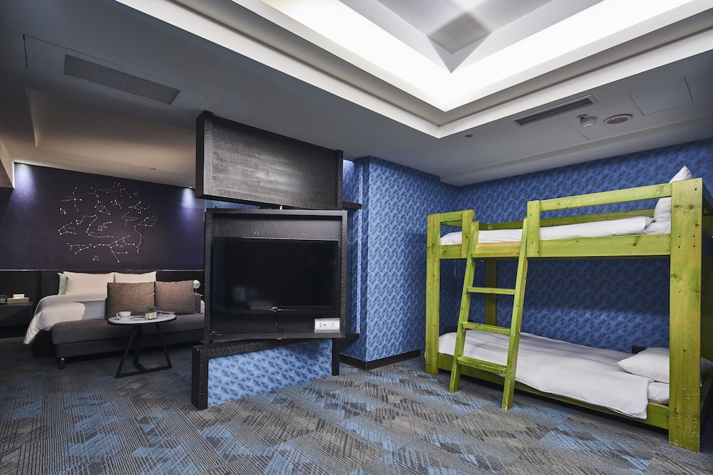 Design Family Room - Photo 2