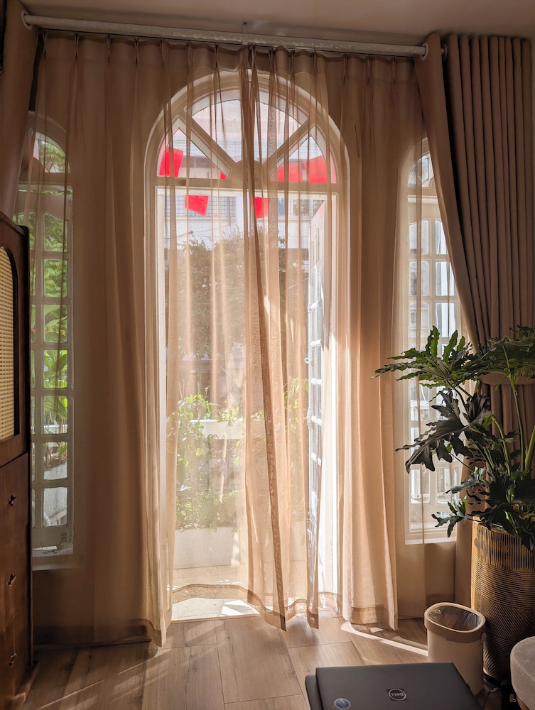 Deluxe Double Room, Balcony, City View photo 2