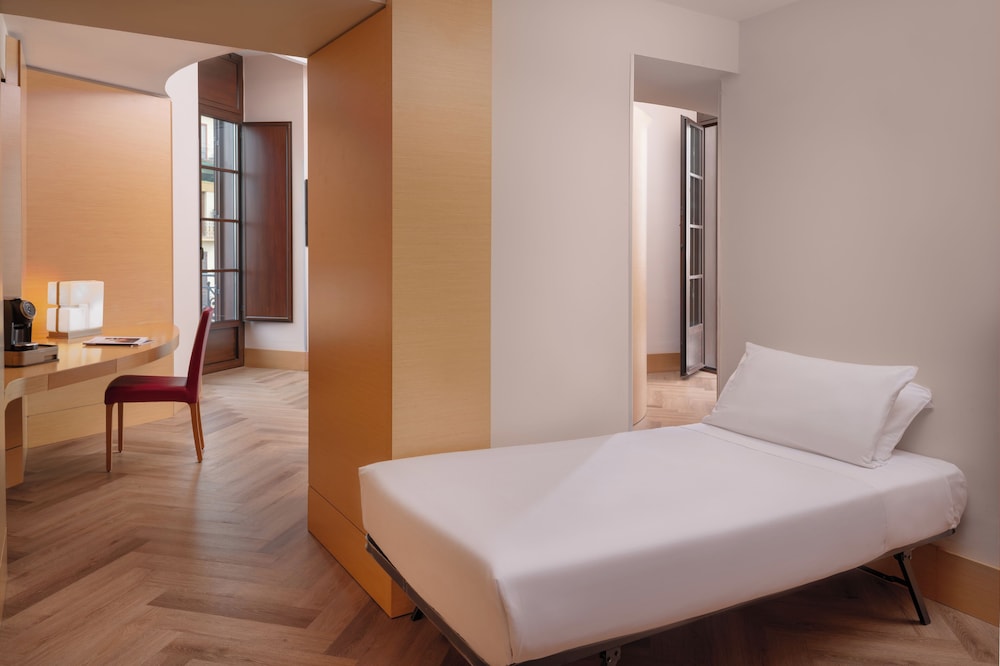Suite (Double) - Photo 2