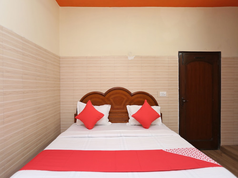 Deluxe Double Or Twin Room, 1 Queen Bed photo 1