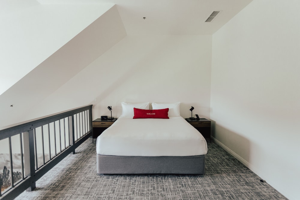 Wine Country Loft - Photo 3