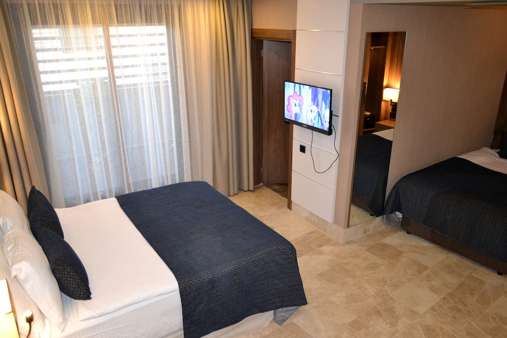 Family Room, 1 Bedroom