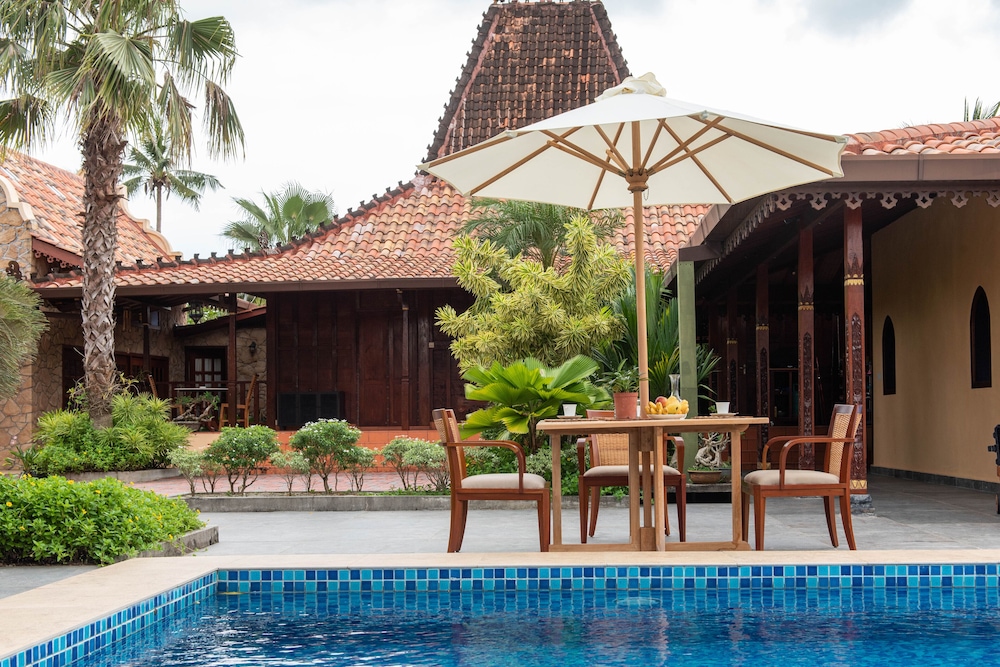 Royal Orchid Villa - Photo 35