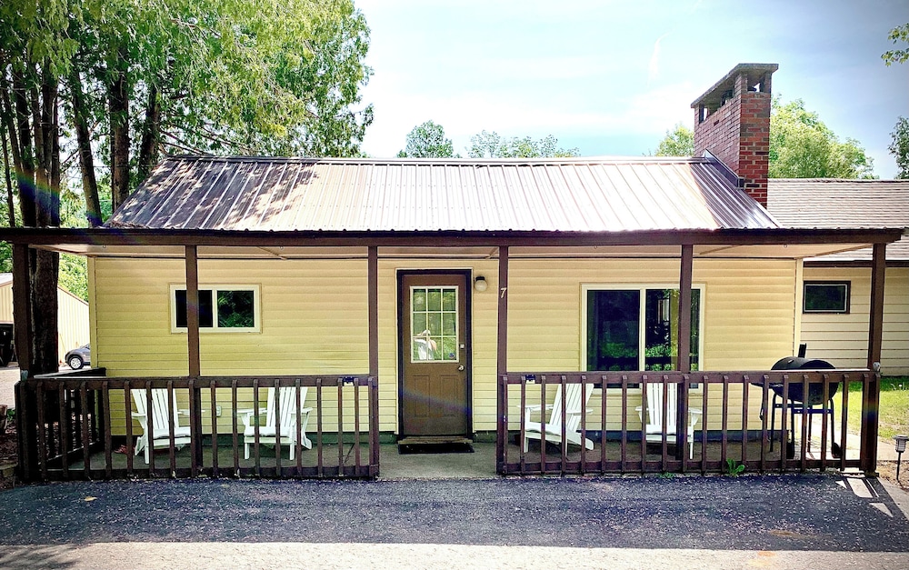 Deluxe Cabin