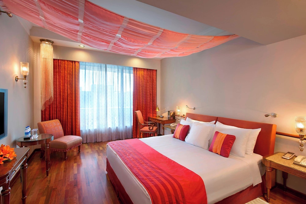 Junior Suite, 1 Bedroom - Photo 3