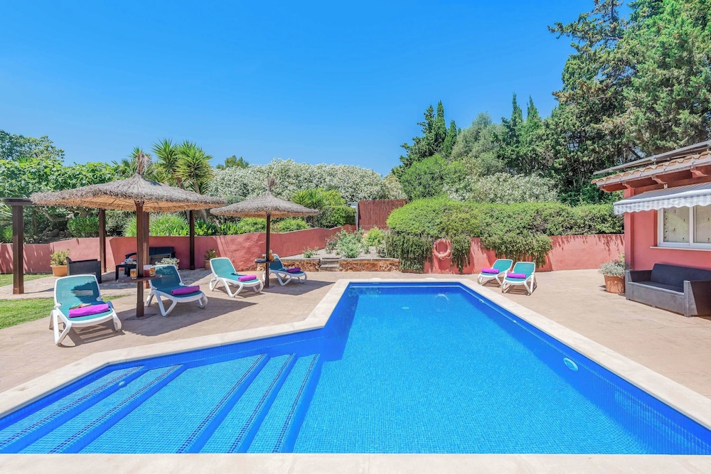 Villa (4 Habitaciones)