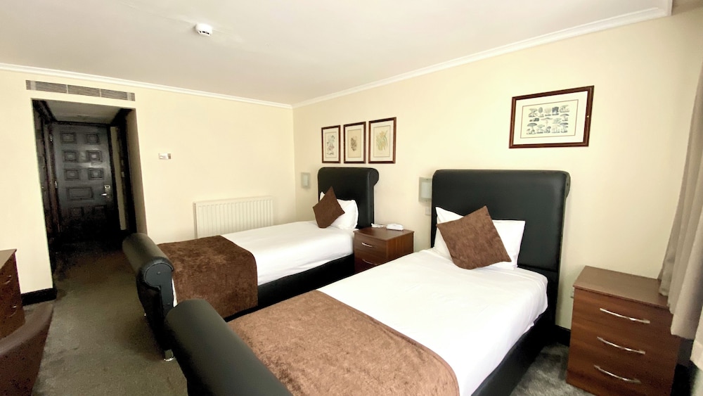 Executive Twin Room - Photo 3
