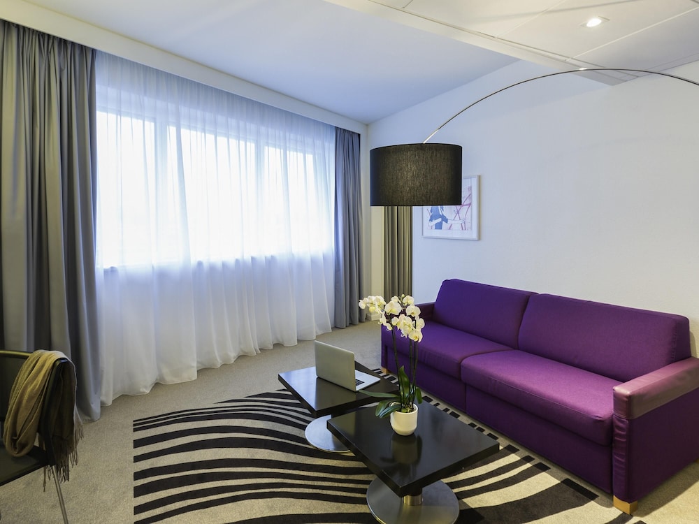 Executive Room, 1 Double Bed with Sofa bed - Photo 11