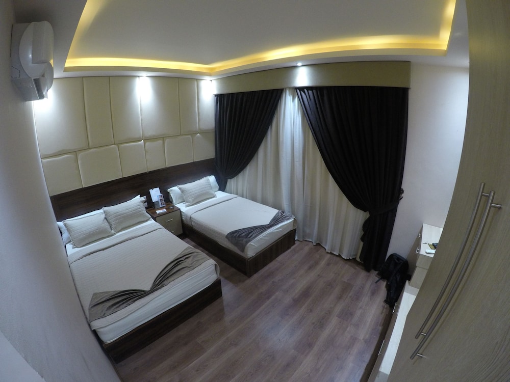 Deluxe Twin Room - Photo 8