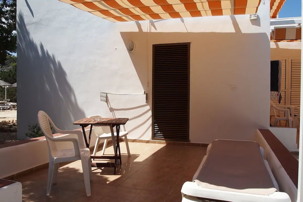 Standard Bungalow, Terrace photo 3