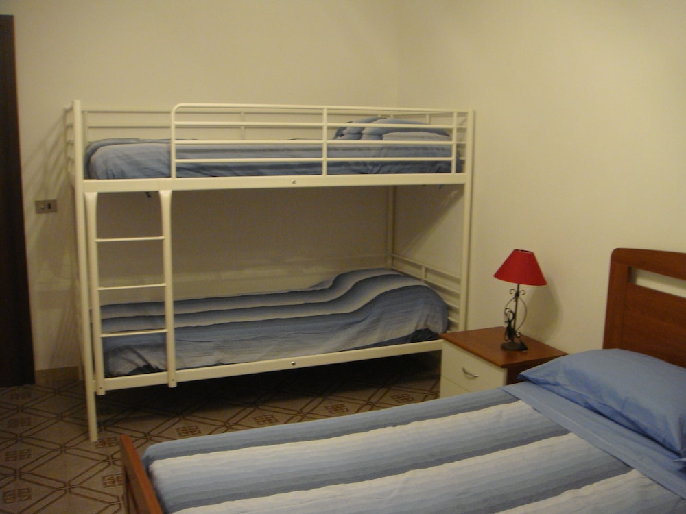 Standard Room, Private Bathroom, Park View