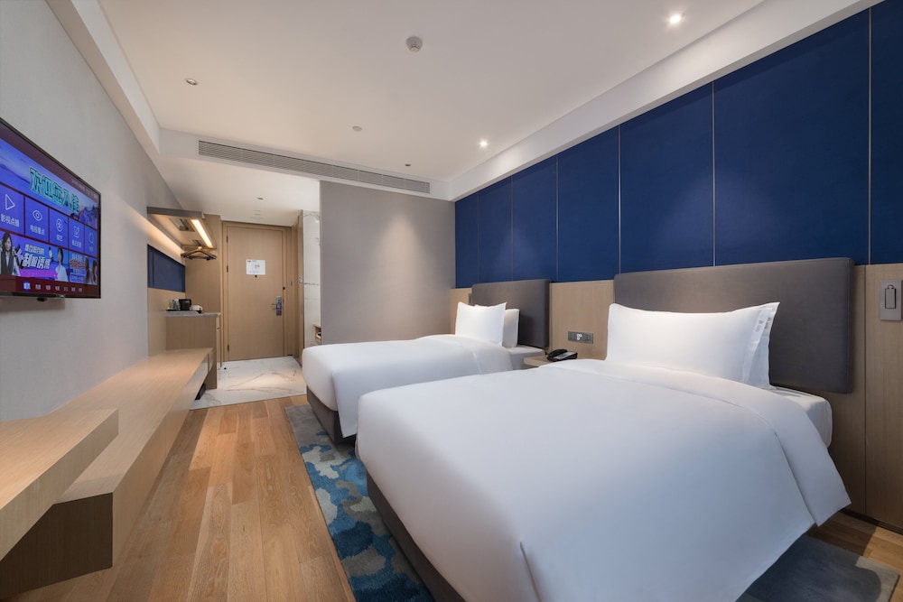 Standard Room, 2 Twin Beds - Photo 1