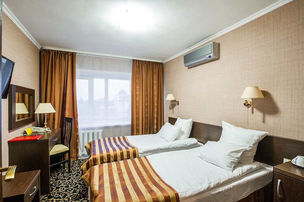 Business Twin Room photo 2