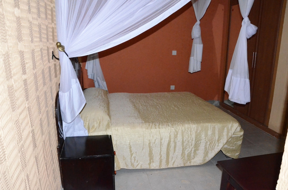 Standard Double Room photo 3