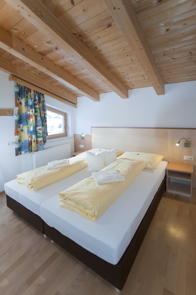 Apartment, 3 Bedrooms, Balcony (Excl. Cleaning Fee Eur 130) photo 1