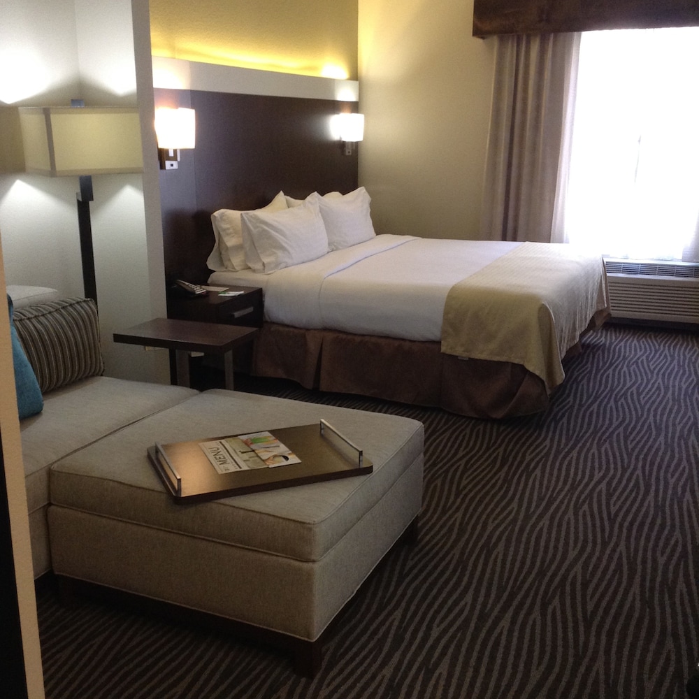 Standard Room, Multiple Beds - Photo 2