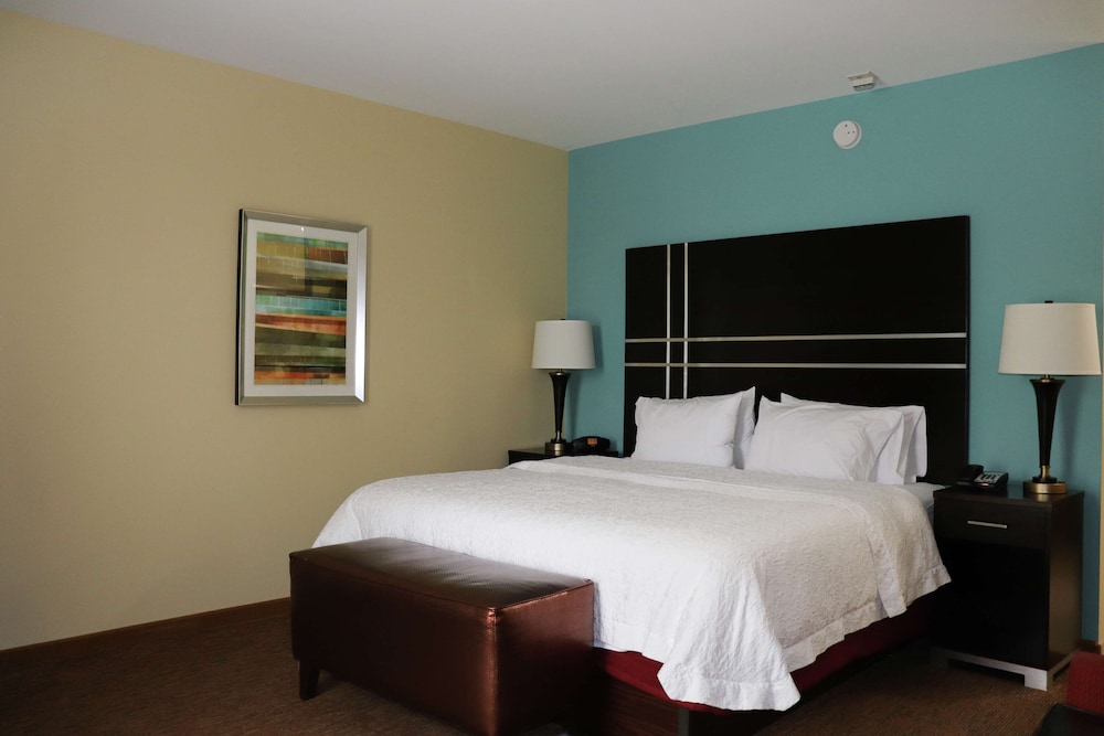 King Room with Sofa Bed - Non-Smoking