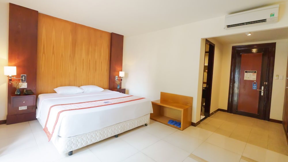 Standard Double or Twin Room - Photo 4