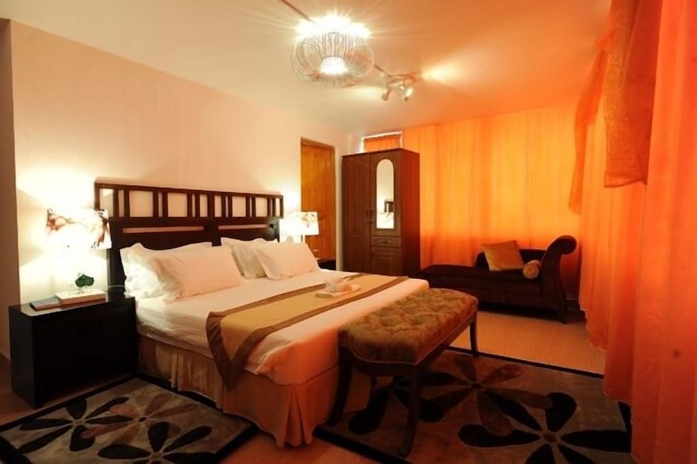 Executive Suite photo 1