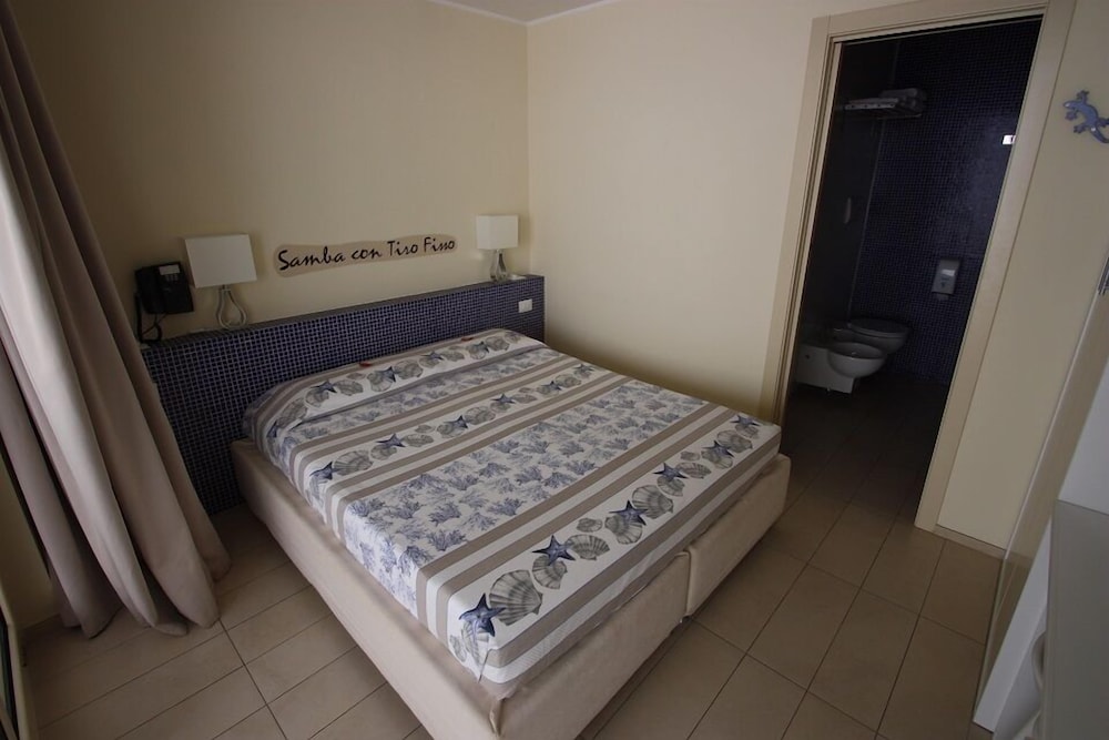 Basic Double Or Twin Room (Samba Con Tiro Fisso) photo 1