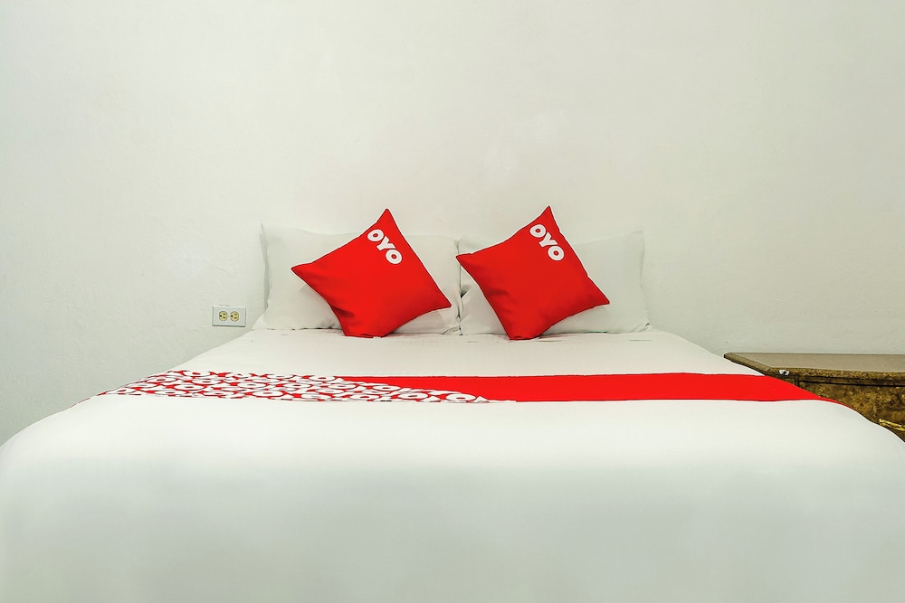 Standard Room, 2 Queen Beds - Photo 4
