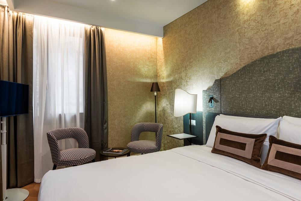 Standard Double or Twin Room photo 2
