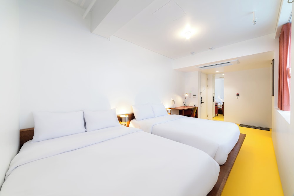Family Room, Private Bathroom, City View