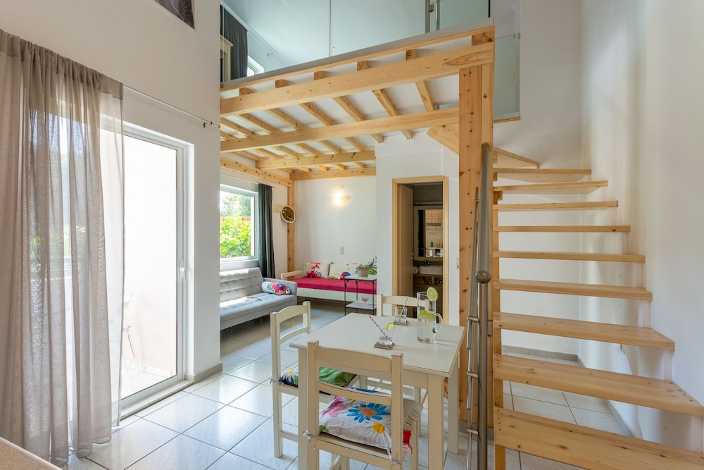 Superior Duplex