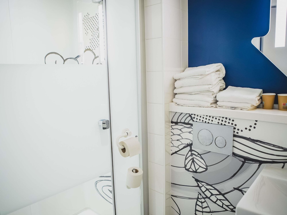 Triple Room, Multiple Beds - Photo 2