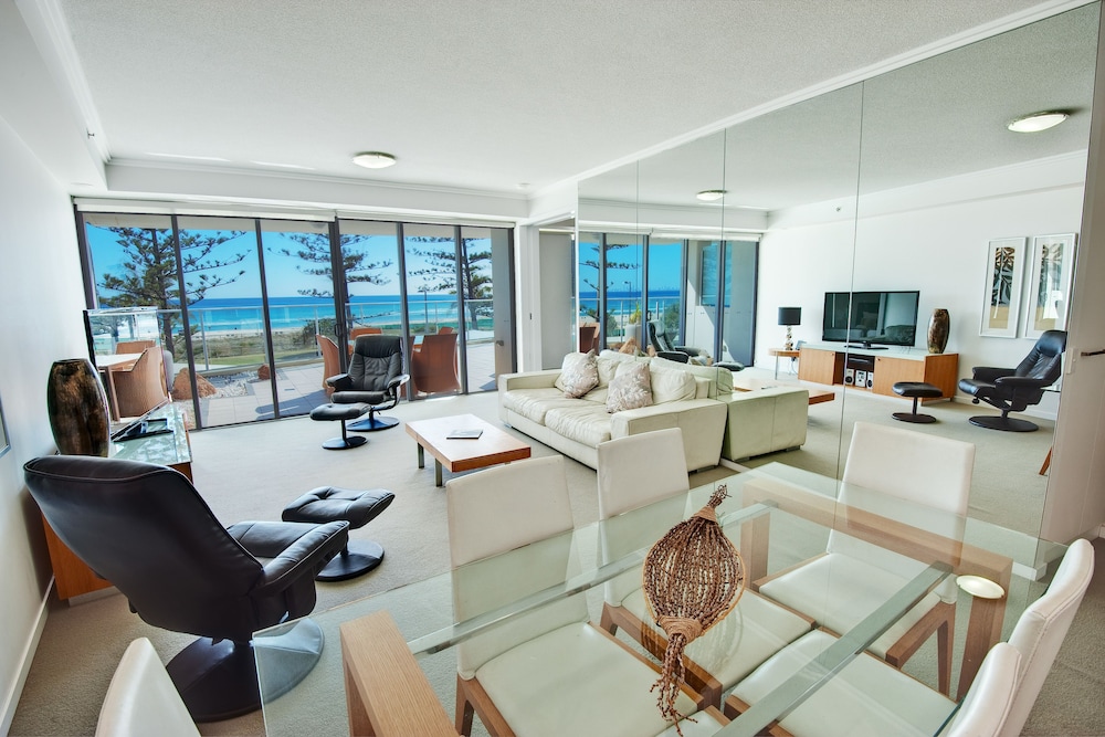 Apartment, 2 Bedrooms, Beach View - Photo 7