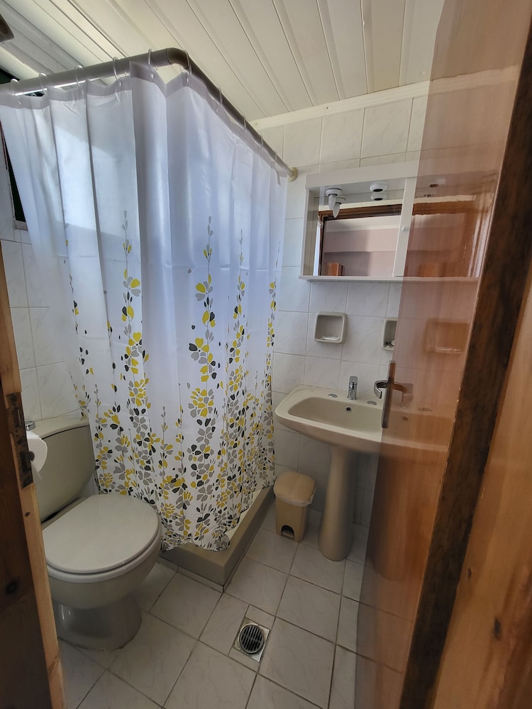 Standard Triple Room - Photo 9