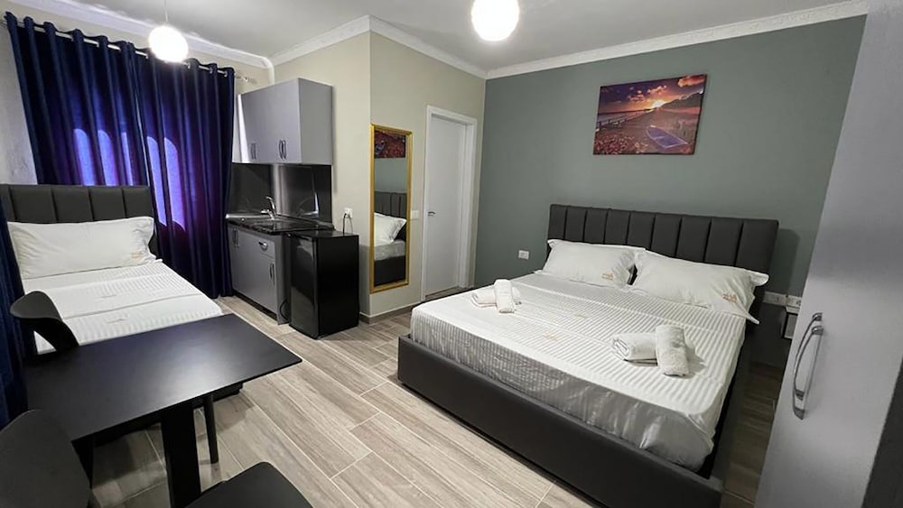 Triple Room, Kitchen