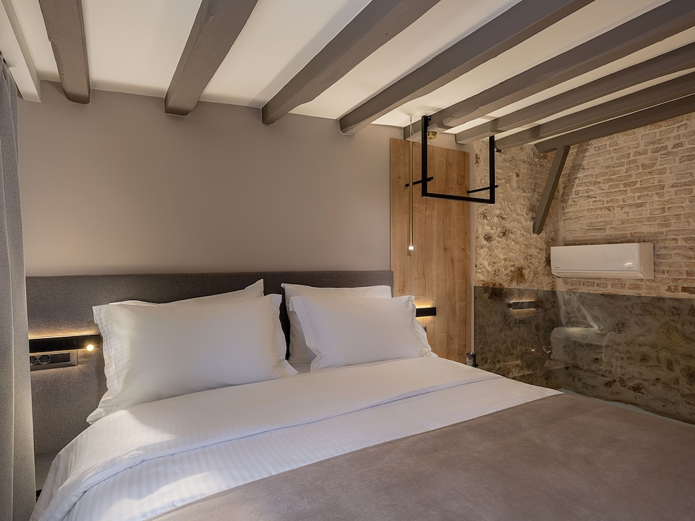 Economy Studio Suite, 1 Bedroom, Non Smoking, Ground Floor photo 3