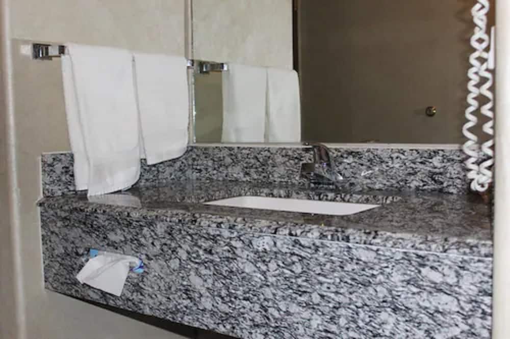 Basic Single Room - Photo 4