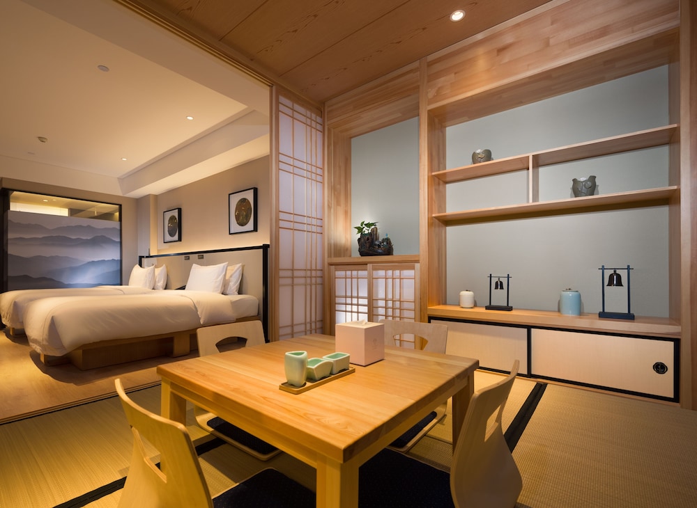 Tatami Room