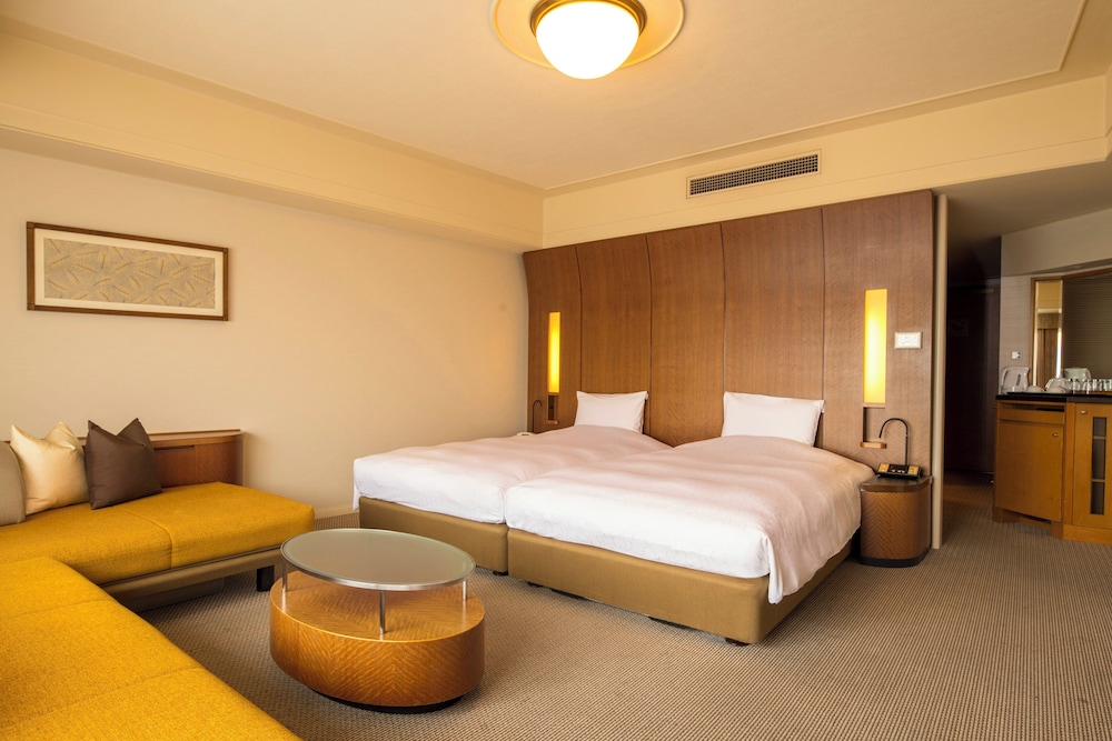 Superior Room - Lower Floor - Non-Smoking (extra beds for person over age of 7) photo 2