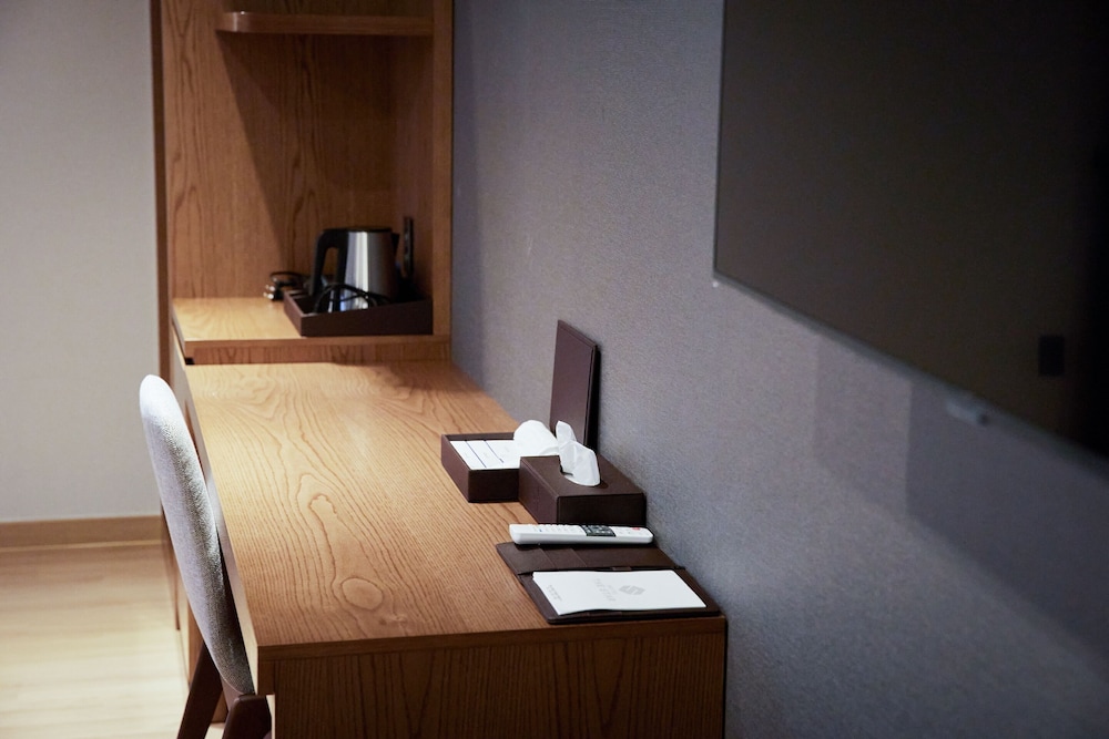 Premium Deluxe Room - Photo 5