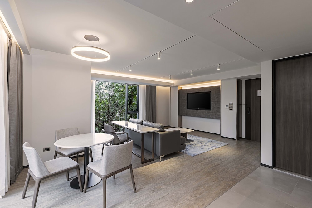 One Bedroom Executive