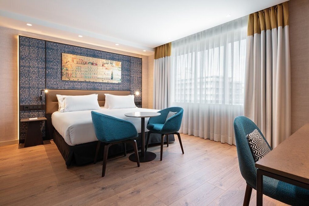 Double Room Single Use (With Views)