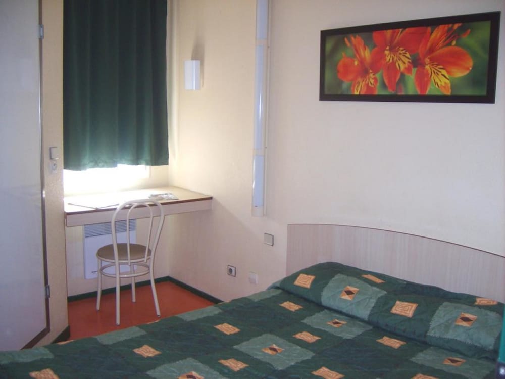 Standard Room, 1 Double Bed - Photo 2