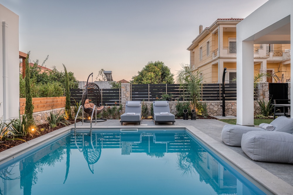 Villa, 3 Bedrooms, Private Pool - Photo 2