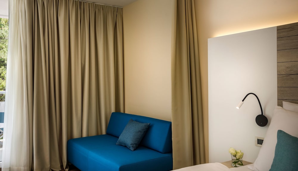 Superior Twin Room - Photo 3