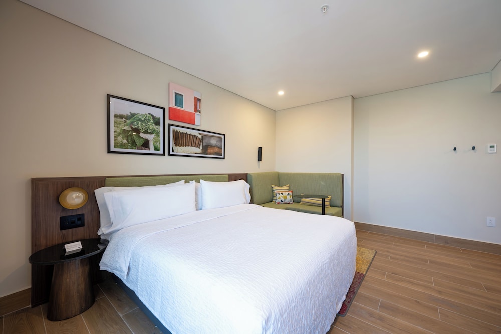 Room, 1 King Bed, Accessible, Non Smoking