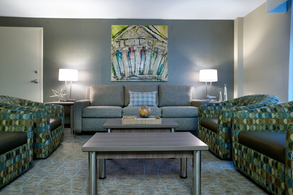 Premium Room, 1 King Bed, Transfer Shower, Non Smoking (View, Mobility, Transfer Shower)