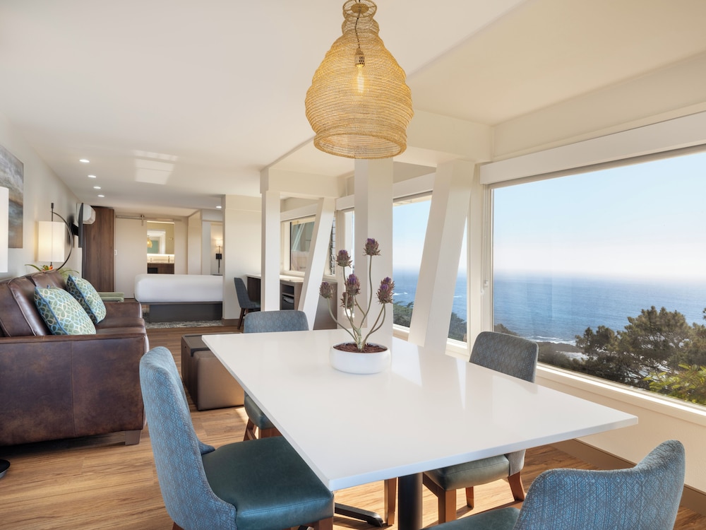 Sunset Suite, 1 Queen Bed with Sofa bed, Ocean View photo 1