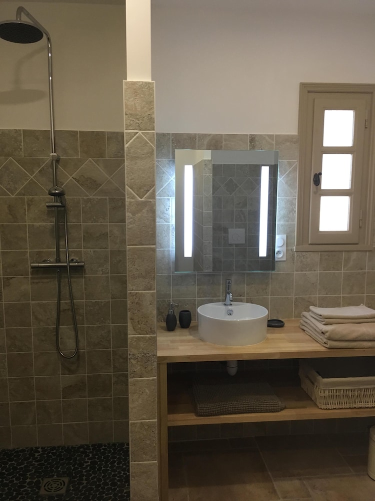 Superior Double Room, Private Bathroom, Pool View photo 2