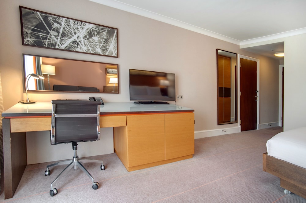 Standard Room, 1 Double Bed, Accessible, Non Smoking - Photo 7