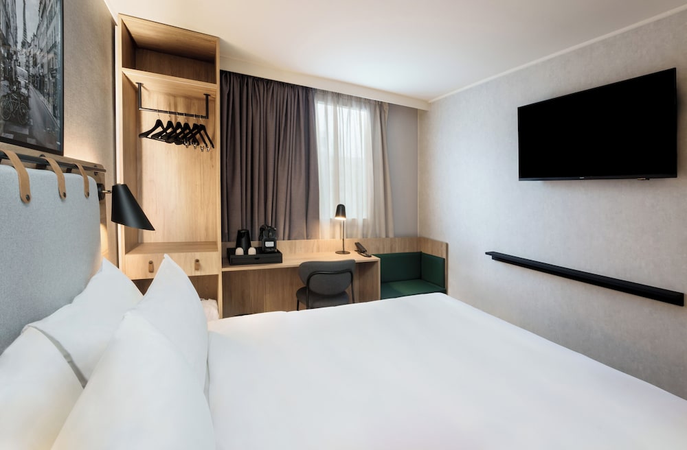 Superior Room, 1 King Bed - Photo 2