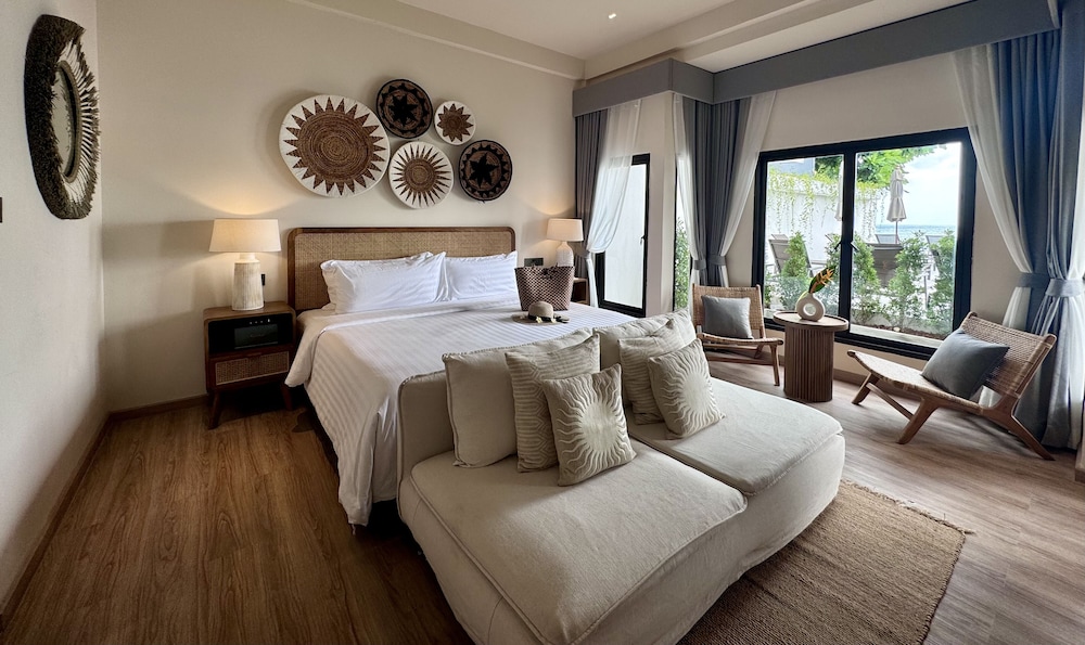 Beach Front Villa ( 1 Way Airport Transfer) - Photo 4